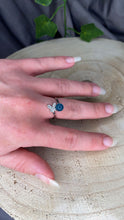 Load image into Gallery viewer, Blue Apatite and Copper Ring
