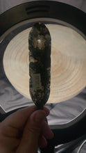 Load image into Gallery viewer, High Quality Moss Agate Feather Carving
